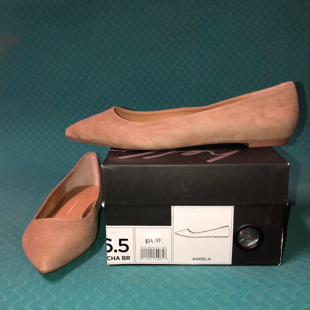 Women’s Banana Republic Angela Flats Size 6.5